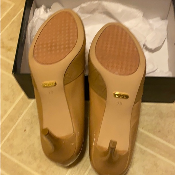 Lauren Ralph lauren  heels- new - Picture 2 of 4